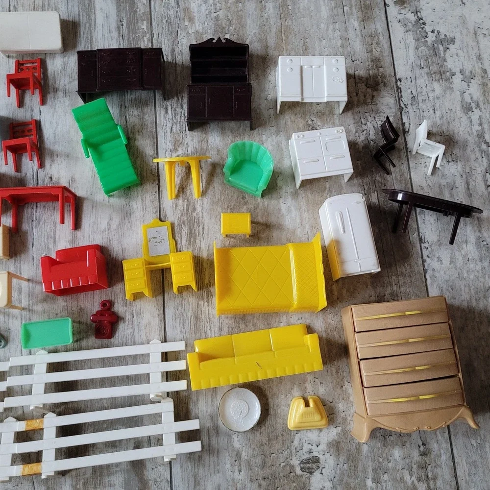 VTG Marx Toys Plastic Dollhouse Furniture & Accessories -Huge 50+ Piece Lot READ